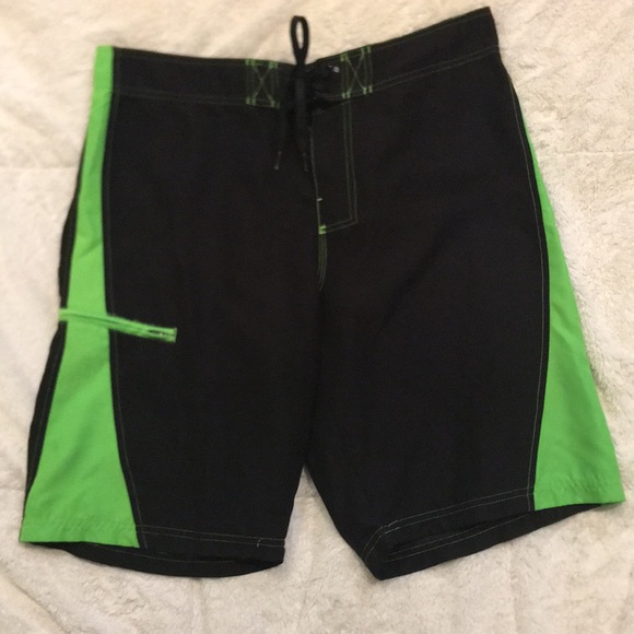 Hang Ten Other - 🍎 Hang Ten Black and Green Board Shorts - 34”